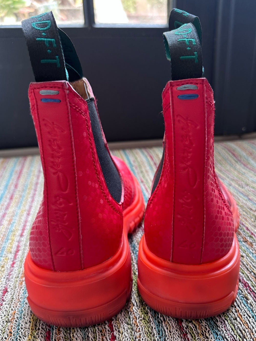 Fluevog EXCELLENT Official Jeudi pink rubberized vegan leather Chelsea boot -7 - Picture 6 of 16